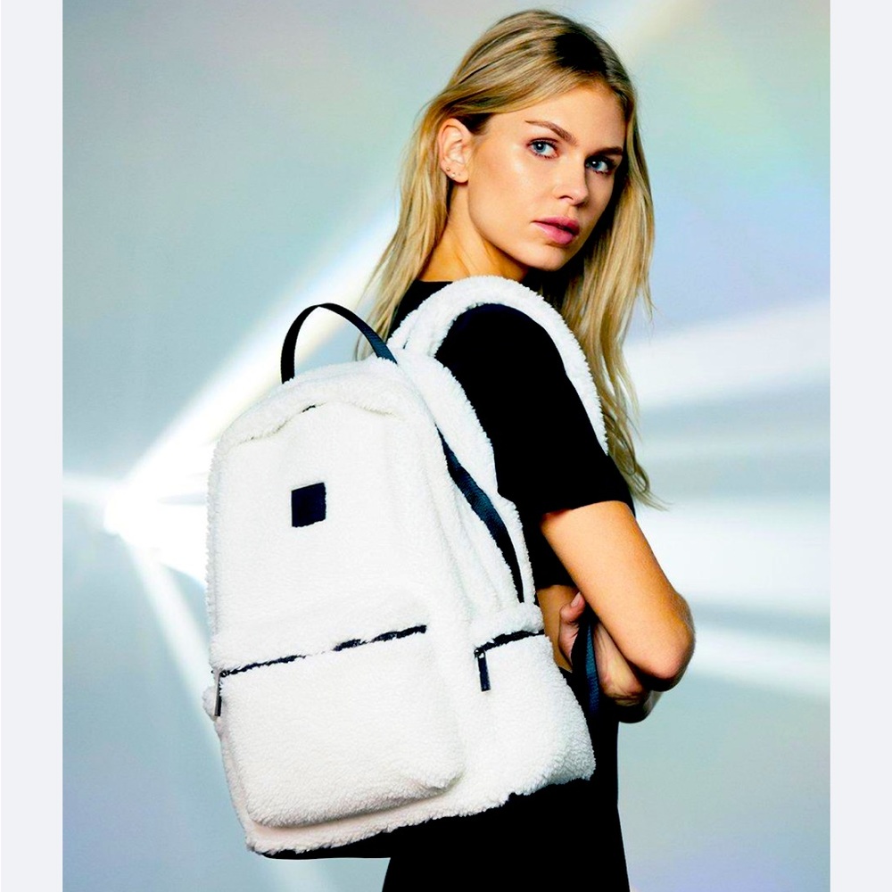 Alo Yoga drift Sherpa Backpack